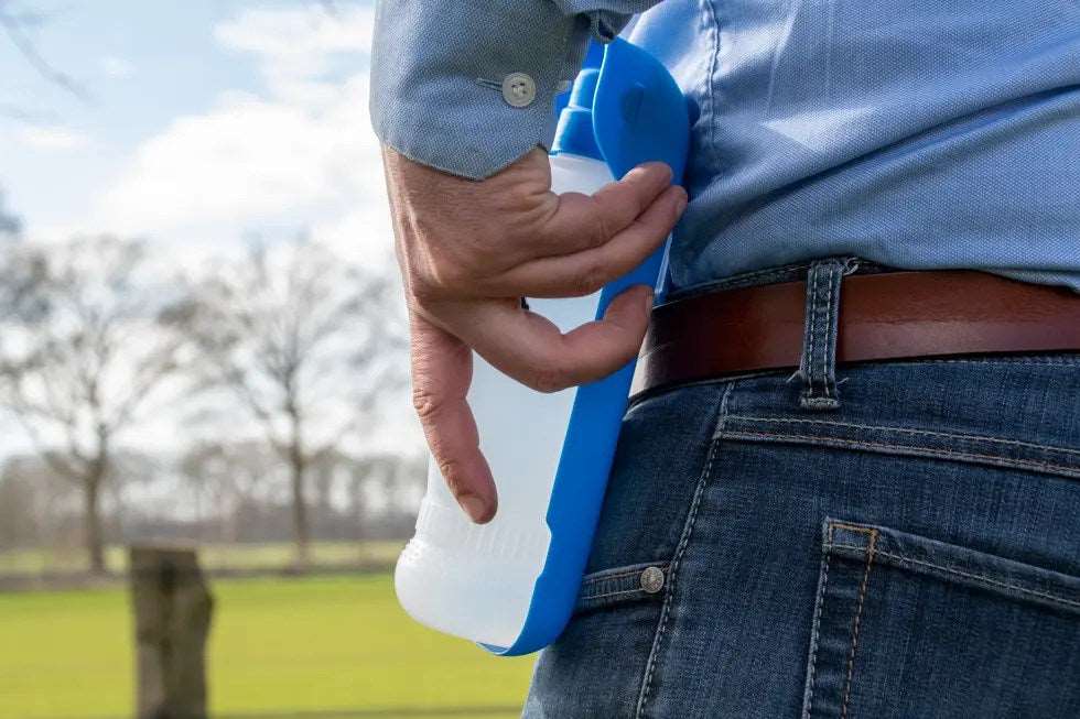 CoolPets Fresh 2GO Water Drinking Bottle for Dogs